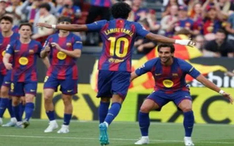 برشلونة يبتعد في الصدارة بانتصاره العريض بديربي كتالونيا